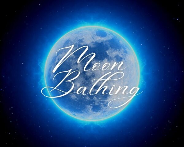 Download royalty free relaxing music 'Moon Bathing' by Maura ten Hoopen, composer of Restful Mind. For meditation, hypnosis, yoga, reiki and theta healing.